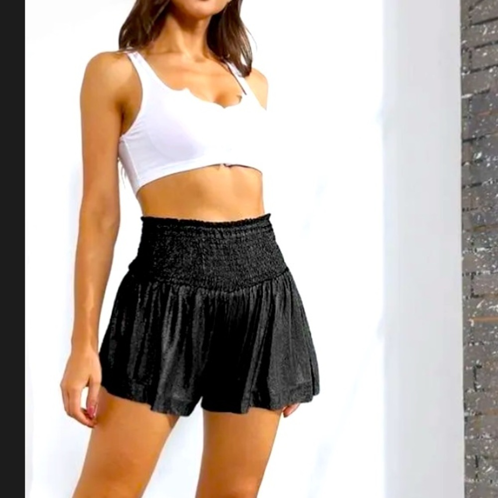 Queen of Sparkles Women's High Waist Pleated Shorts black iridescent summer boho